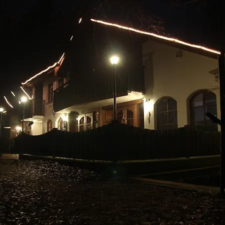 Lovecký Jívák Inn 3*