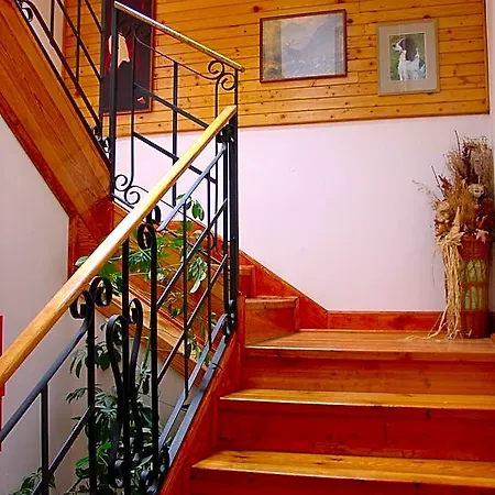Inn Lovecky Jivak 3*