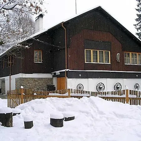 Lovecky Jivak Inn Loucen
