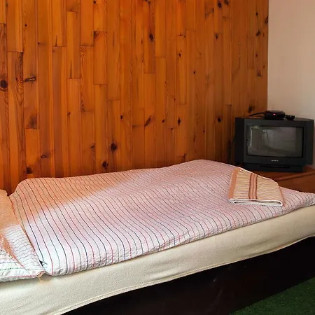 Inn Lovecký Jívák