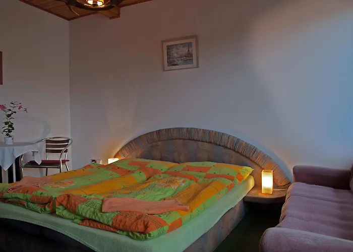 بيت ريفي Lovecky Jivak