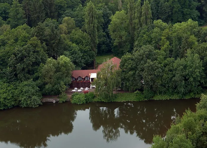 بيت ريفي Lovecky Jivak 3*